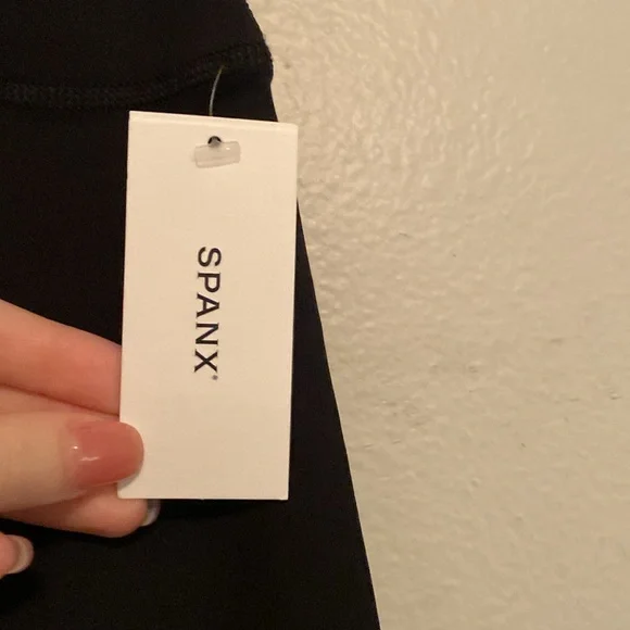 SPANX Black Booty Boost 7/8 Leggings [Size: L] - Picture 7 of 9